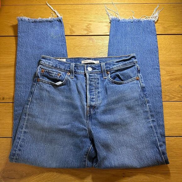 Levi Wedgie straight jeans buttonfly 26 raw hem - Picture 3 of 13